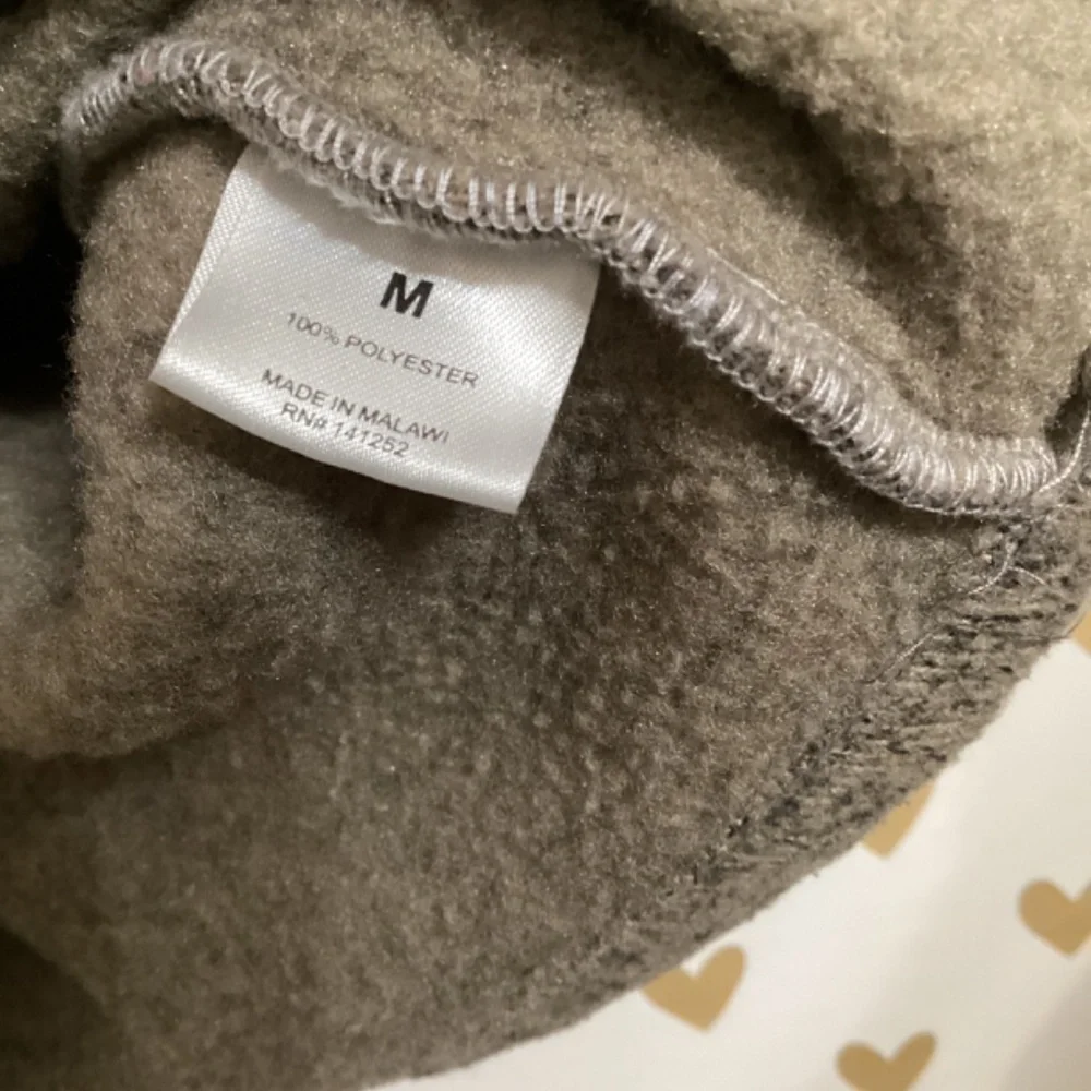 Sweater - Picture 7 of 10